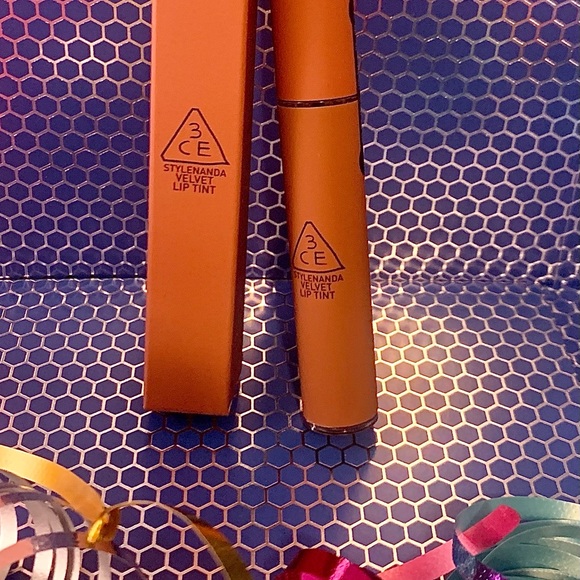 Velvety Lip Tint creamy - blur ❤️ “Walk & Talk” New - Picture 7 of 10